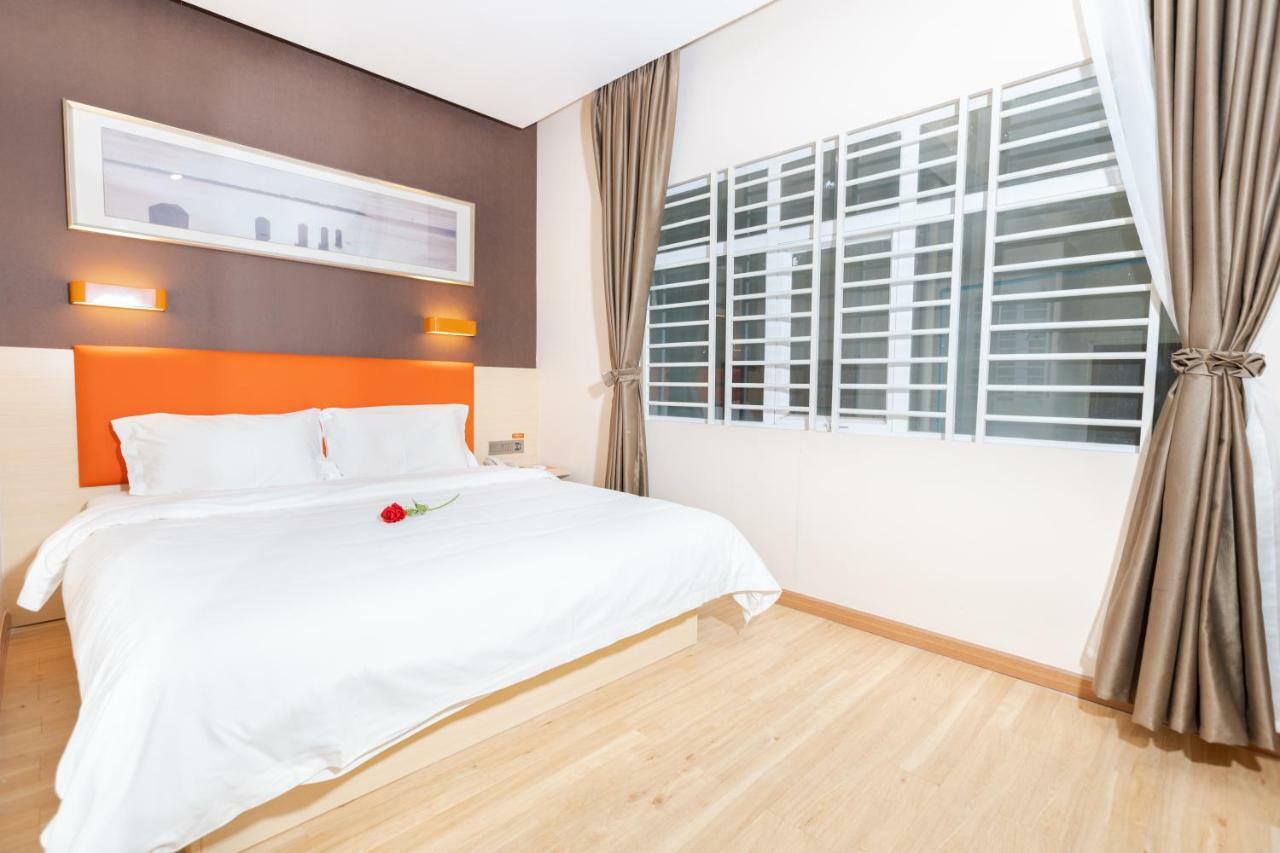 7 Days Premium Hotel Phnom Penh Exterior foto