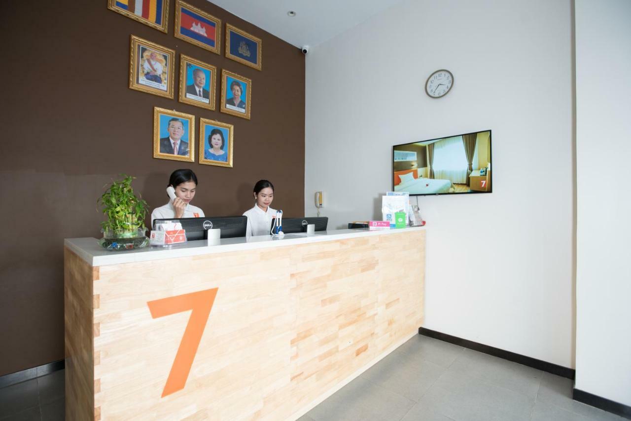 7 Days Premium Hotel Phnom Penh Exterior foto